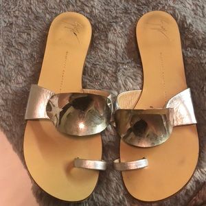 Sandals shoes